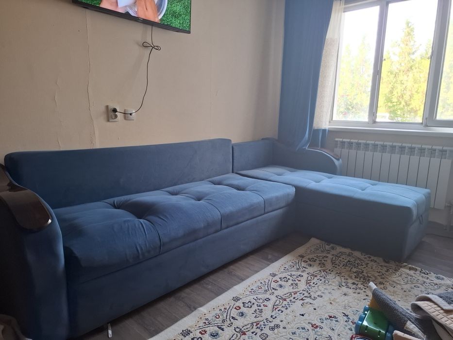 Диван продается срочна