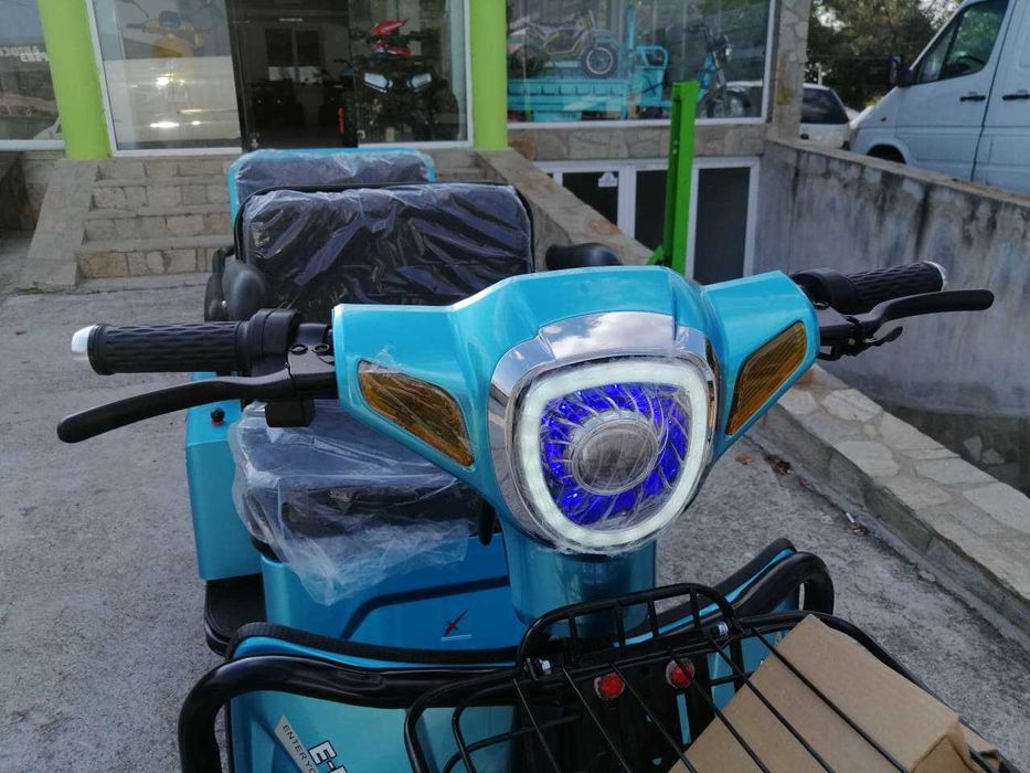Двуместна електрическа триколка CARGO LUX 1500W/48V/20AH - Светло синя