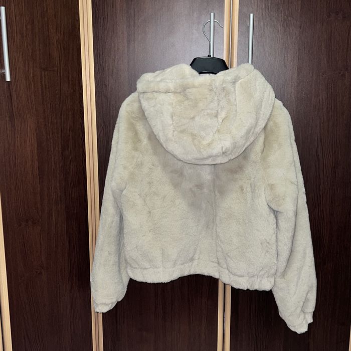 Jacheta dama Teddy plus, Pull and Bear - mărimea XS - crem - cadou