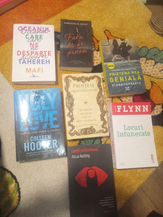 Lot 7 cărți "ugly love" "fata de pe peron",etc