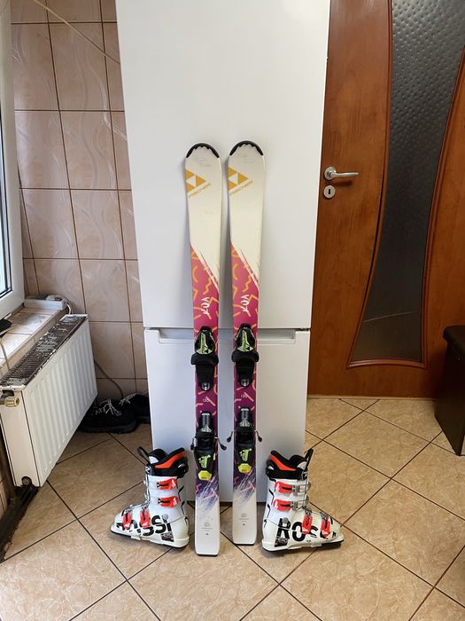 Schiuri 130 cm fischer cu clapari set ski