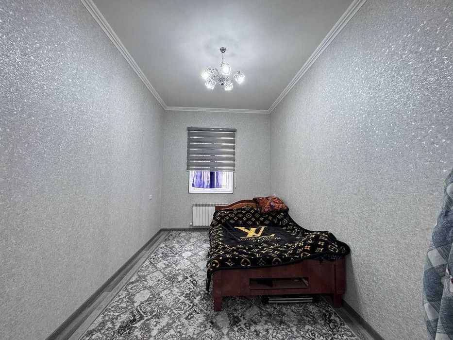 3 хоналик квартира 1 кават + подвал кирпичный дом, 7 микр, тест марказ