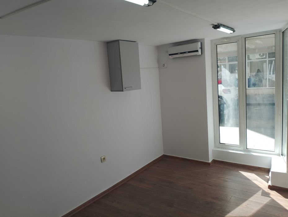 Помещение със статут на магазин