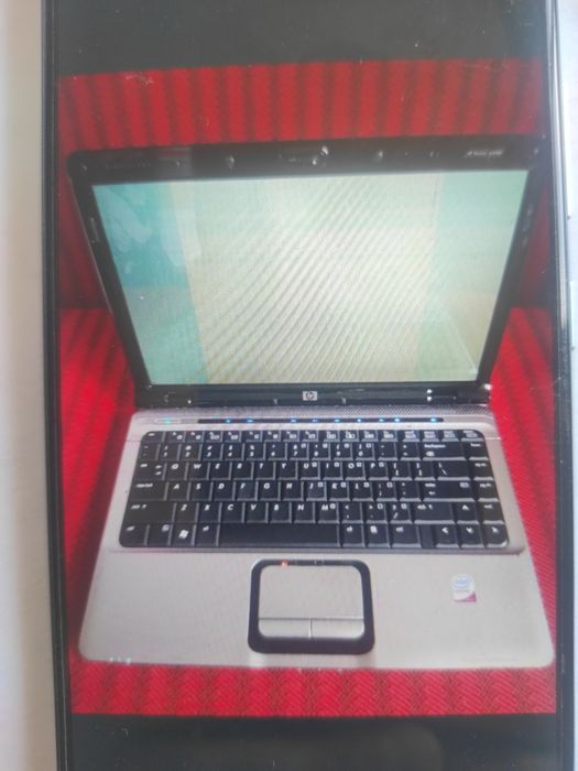 Laptop HP cu telecomandă pentru diferite activități