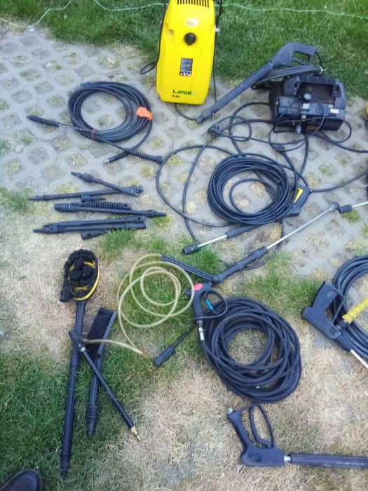 Aparat de spălat cu presiune  Karcher,  Lavoar și accesorii