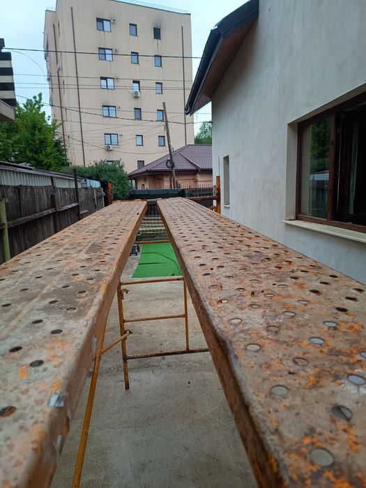 Schele constructii