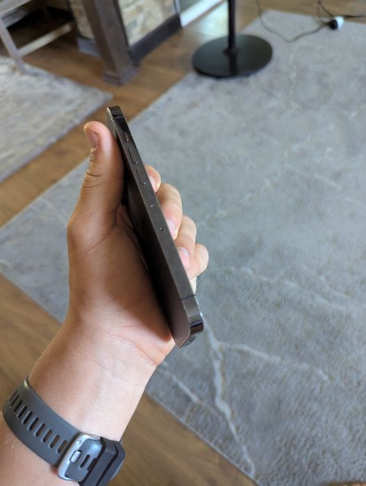 iPhone 14 Pro 256GB - 100% Original - Funcțional (Spate spart)