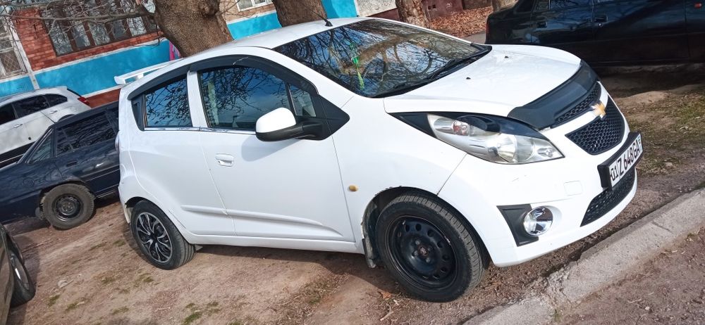 Tezda sotishga pul zarilligi uchun