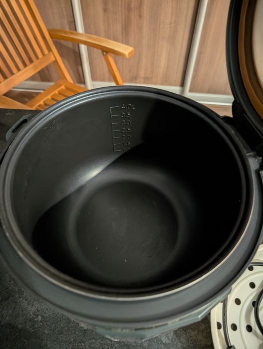 Мультиварка Redmond