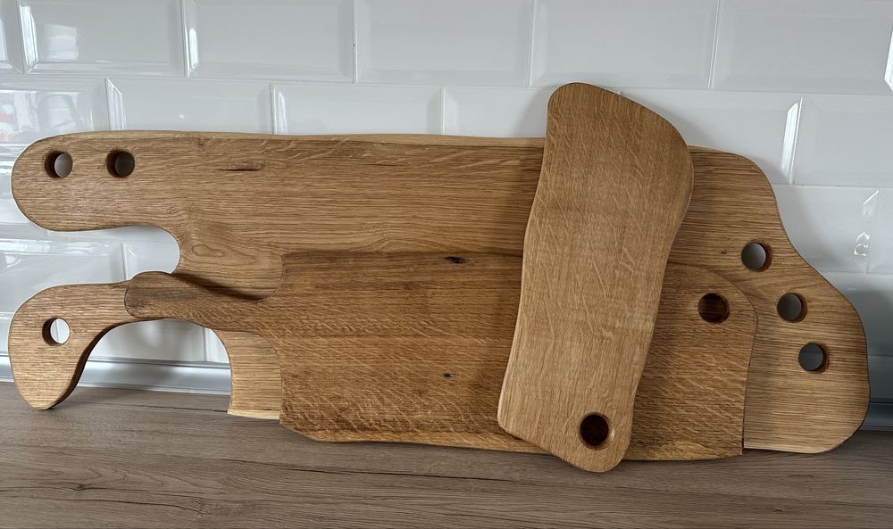 Tocator din lemn de stejar model unicat, lucrat manual