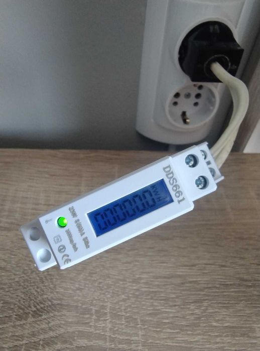 Контролен монофазен електромер за DIN шина 60A, 18mm