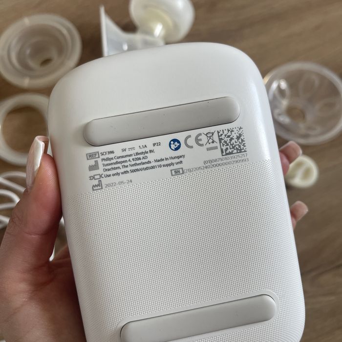 Philips Avent Единична електрическа помпа Natural Motion Premium + подарък резервни части