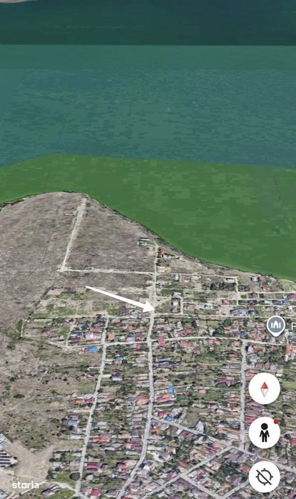 Teren Palazu Mare malul înalt, pe strada principala cu utilități.