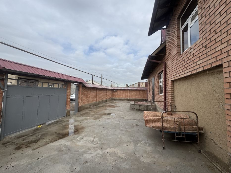 Uy sotiladi 6 sotix BEKTEMIR