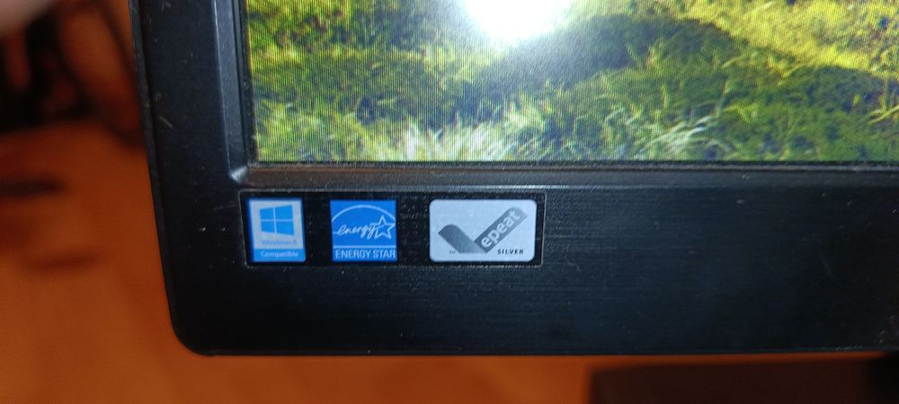 Монитор ЛОС 21 инча