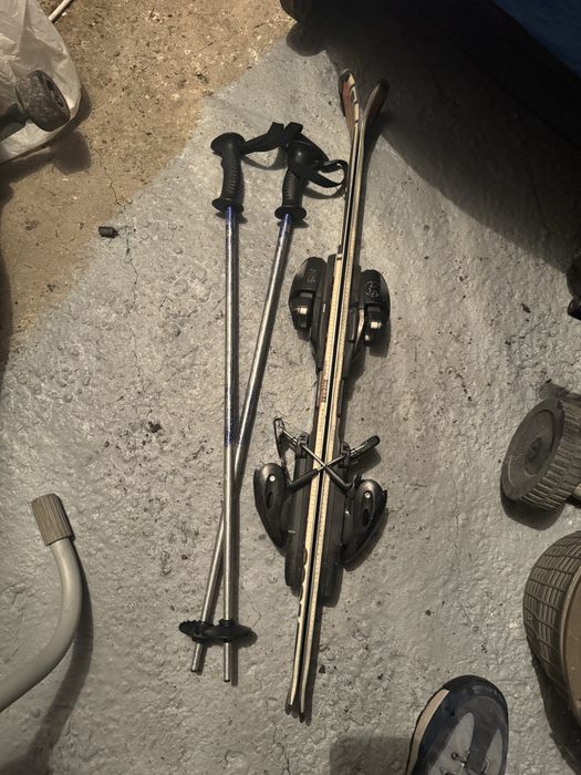 Set schiuri copii Elan Exar Pro 90 cm + legături + bețe – stare bună