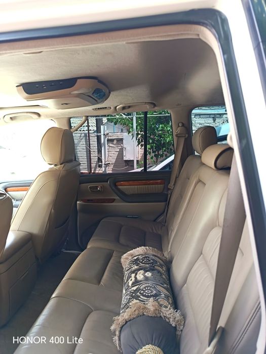 Внедарожник Lexus LX 470