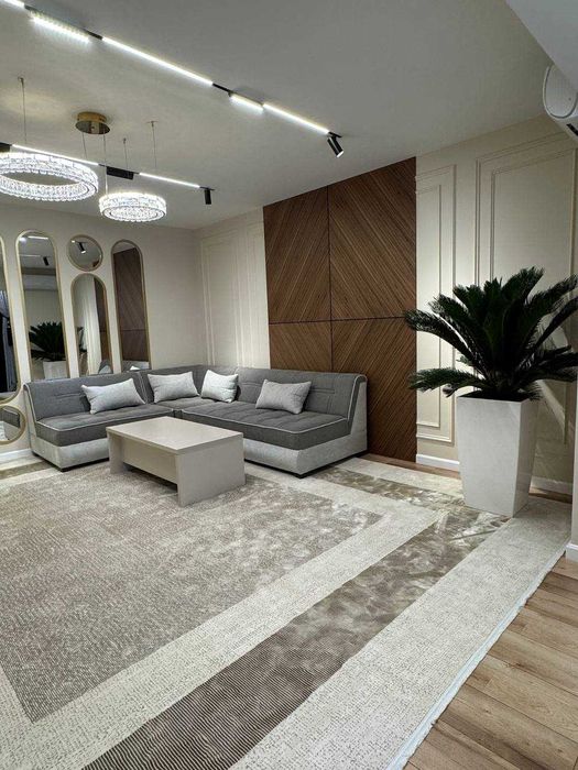 3 комнатная ЕВРО ремонт 74м2 ориентир метро Ойбек