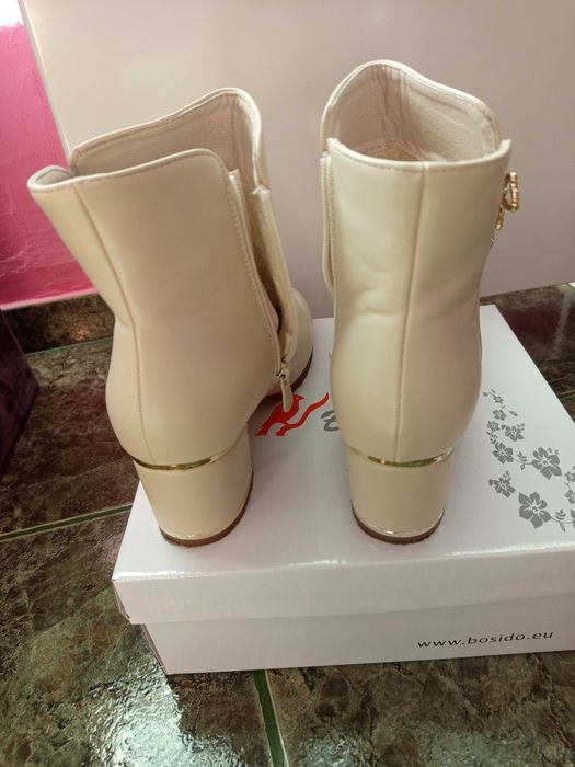 Дамски елегантни боти