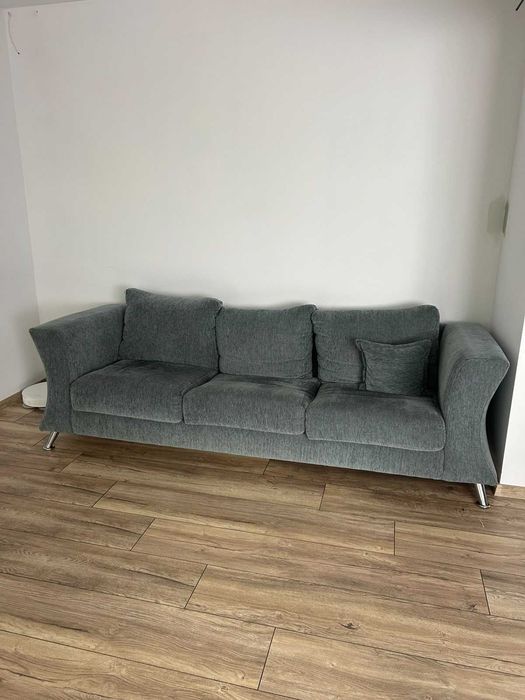 Продавам мека мебел