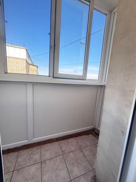 Продам 2 комн .общежитие в районе 32 Школы..