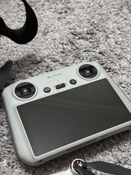 Дрон DJI MINI 3 срочно