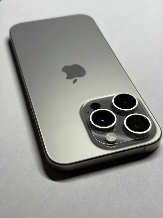 iPhone 15 Pro 128 gb Titanium ca nou  87% sanatate