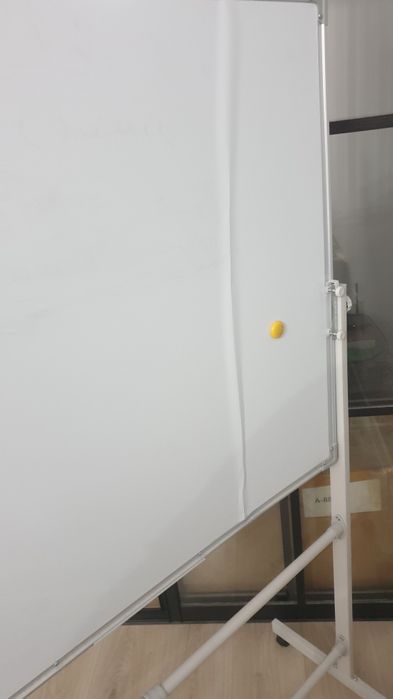 Маркерная доска 99,5 см на 79,5 см