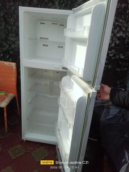 Vând frigider Samsung