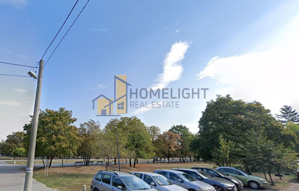 Тристаен апартамент в кв. Гео Милев