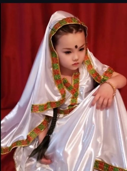 Индийские костюмы