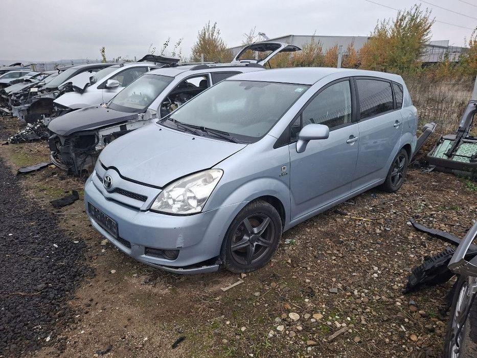 Bara spate Toyota Corolla Verso 2006 hatchback 2,2