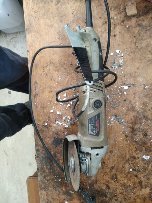 Продаю болгарку. б.у