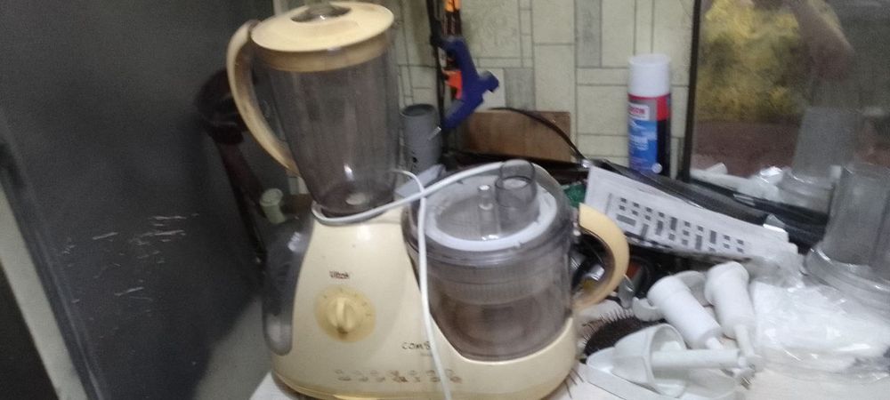 Продам кухонный комбайн