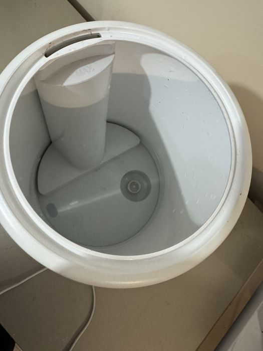 Увлажнитель воздуха продам