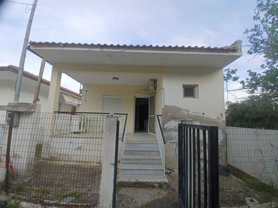 Продава къща 52 м2 с двор 100 м2 - Брацаки, Кердилия, Гърция