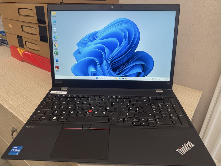 Lenovo thinpad T15 Gen.2 i5-1135G7/Ram 16Gb/ssd 256Gb Windows 11 Pro cu licenta