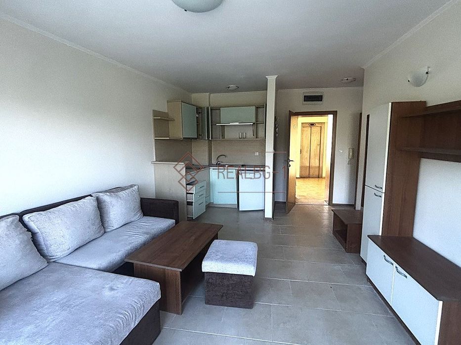 Продава се Двустаен апартамент в Обзор - 63 кв.м за 822 €/кв.м - Снимка #1