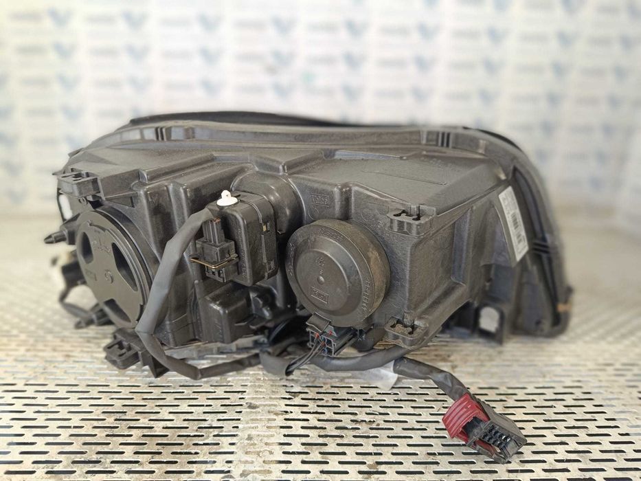 Far stanga xenon adaptiv VOLVO XC90 2009-2014  ( lupa )