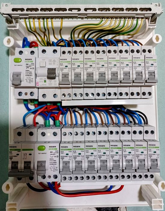 Electrician  Botosani și împrejurimi. Reparații instalații electrice.