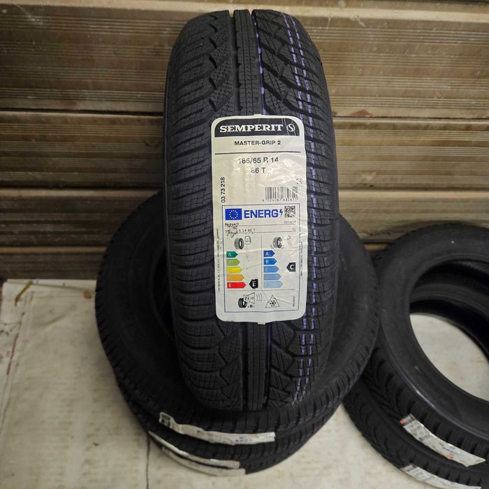 2 Нови зимни гуми 185/65R14 Semperit Master-Grip 2 86T DOT2025