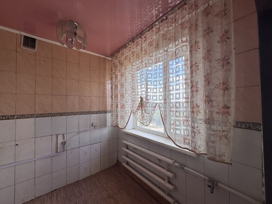 Продам 4-комнатную квартиру .