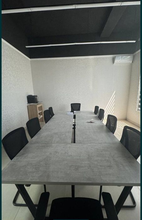 Ofis stol zamonaviy kurinishda