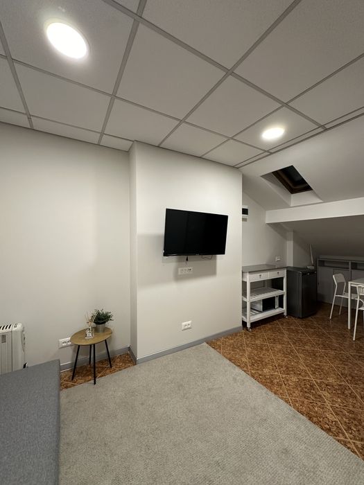 Дава се под наем Ателие в София, Оборище - 25 кв.м за 357 € - Снимка #2