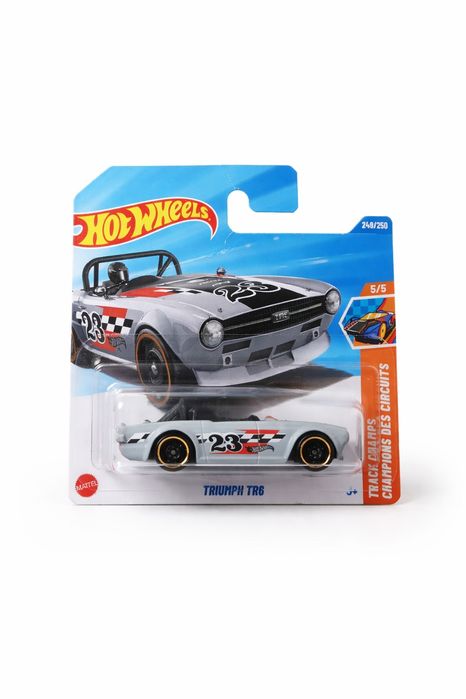 Хот вилс модель TRIUMPH TR6