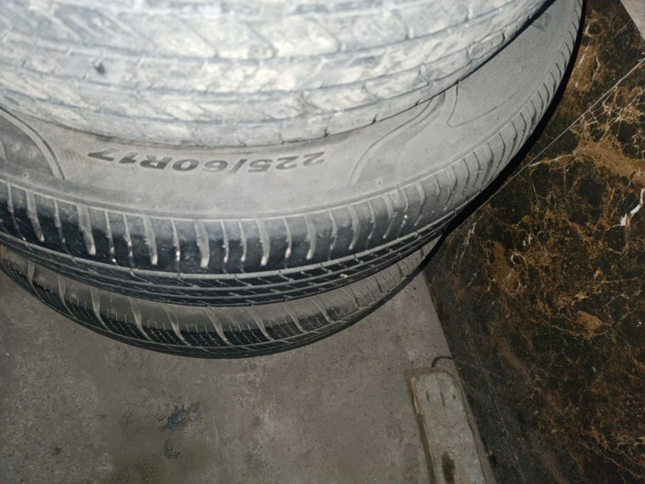 Балон 225/60/17Р