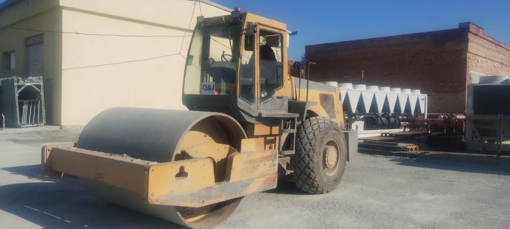 Услуги Эксковатор, Бульдозер,виброкаток!