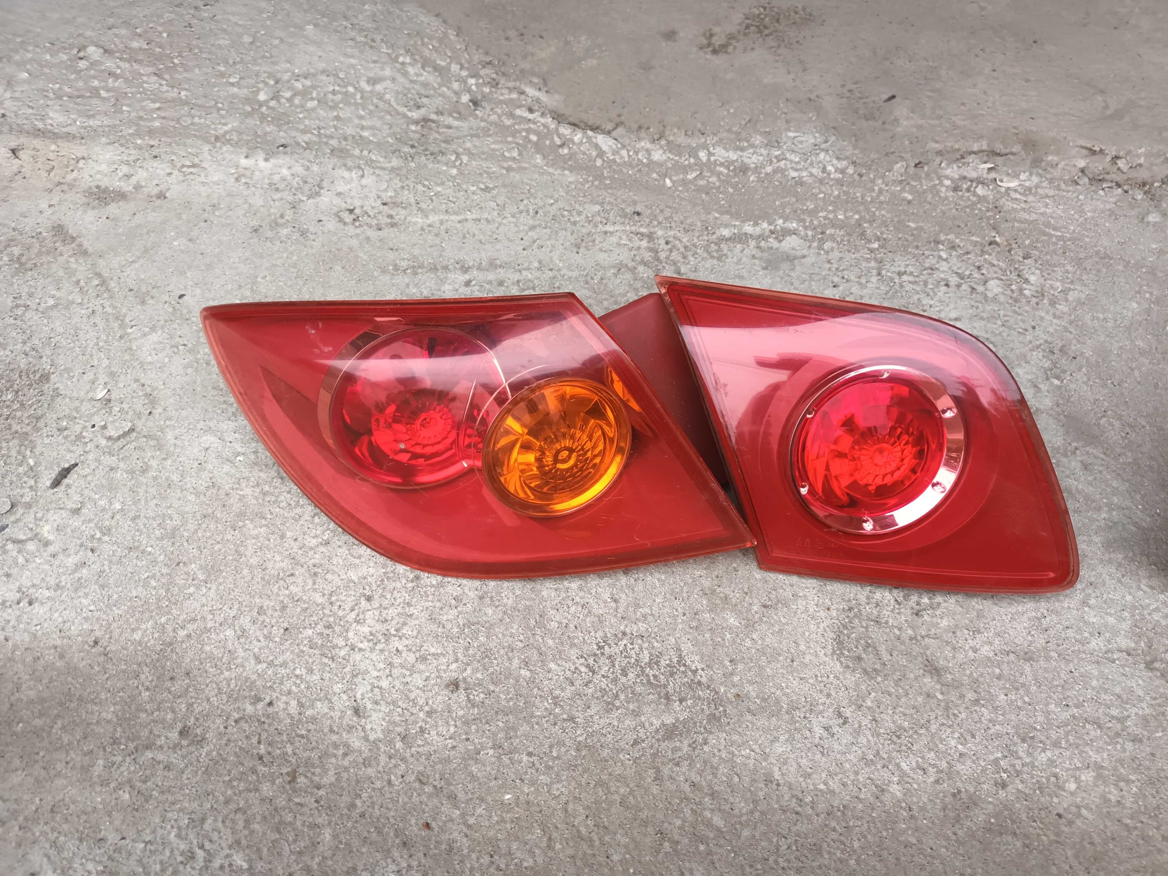 Ляв и десен външен и вътрешен стоп за мазда 3 MAZDA 3 гр. Белене • OLX.bg