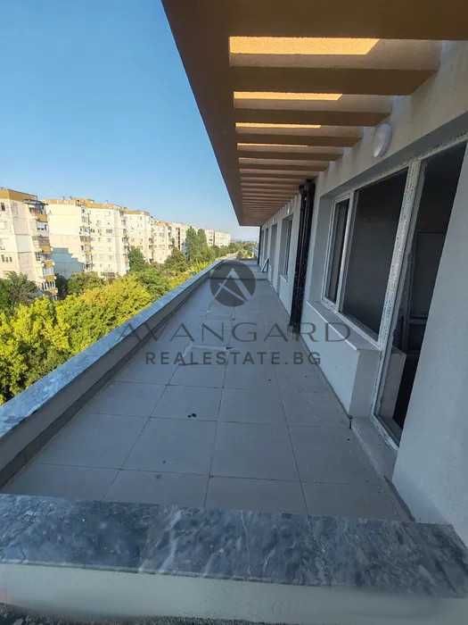 Продава се Тристаен апартамент в Пловдив, Остромила - 90 кв.м за 708 €/кв.м - Снимка #3