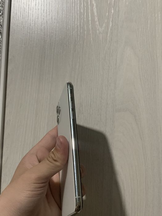 iPhone 11 Pro Max состояние хорошее!